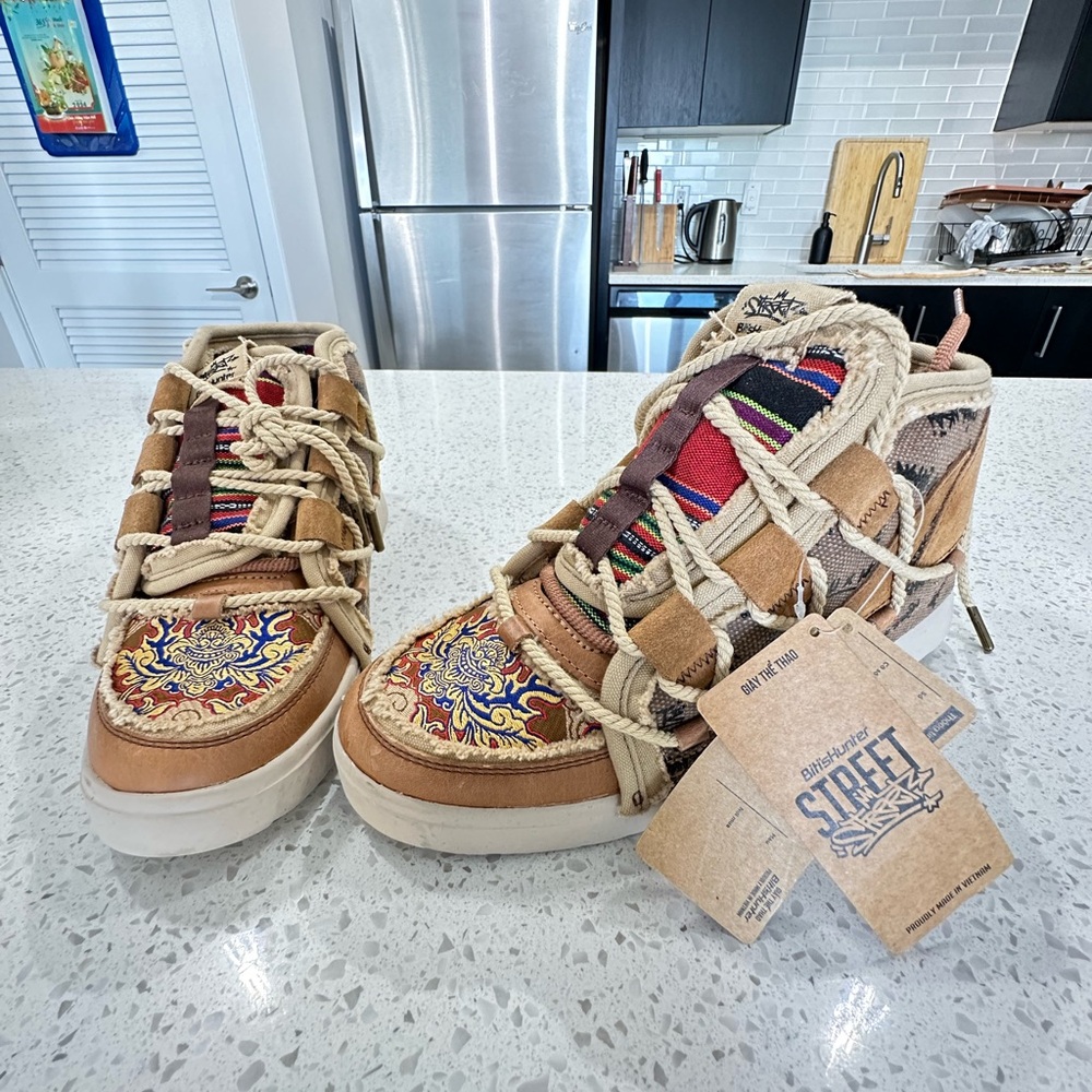Shoe for men. Colorful, comfortable.